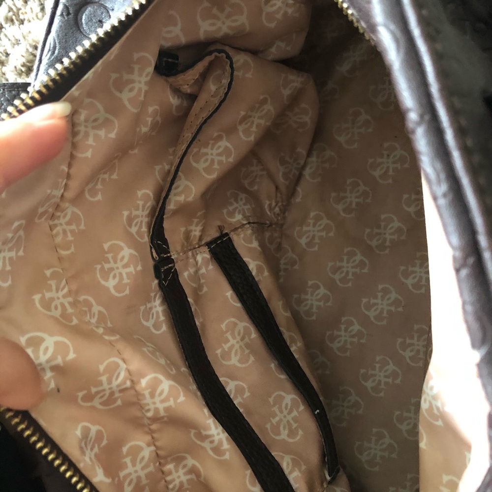 Guess Bag πΈ - Picture 7 of 8